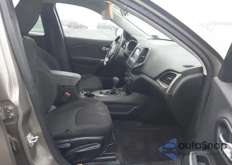 2019 Jeep Cherokee Latitude 4X4 из США, поврежденный, VIN 1C4PJMCX2KD102665